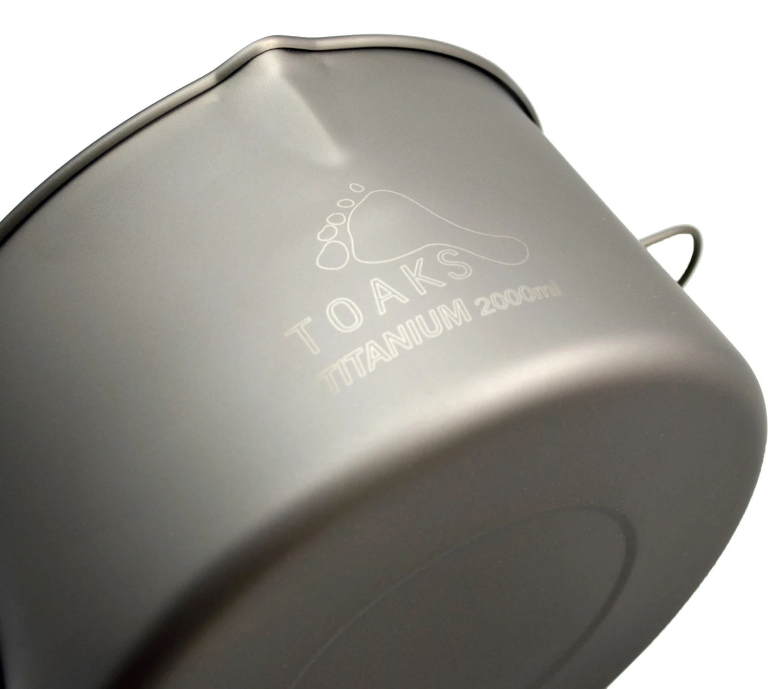 Titanium 2000 Ml Pot With Bail Handle - Image 5